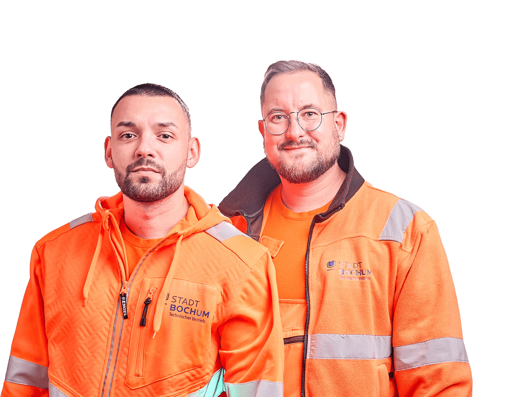 Zwei Männer der Stadt Bochum tragen orangene Arbeitskleidung.