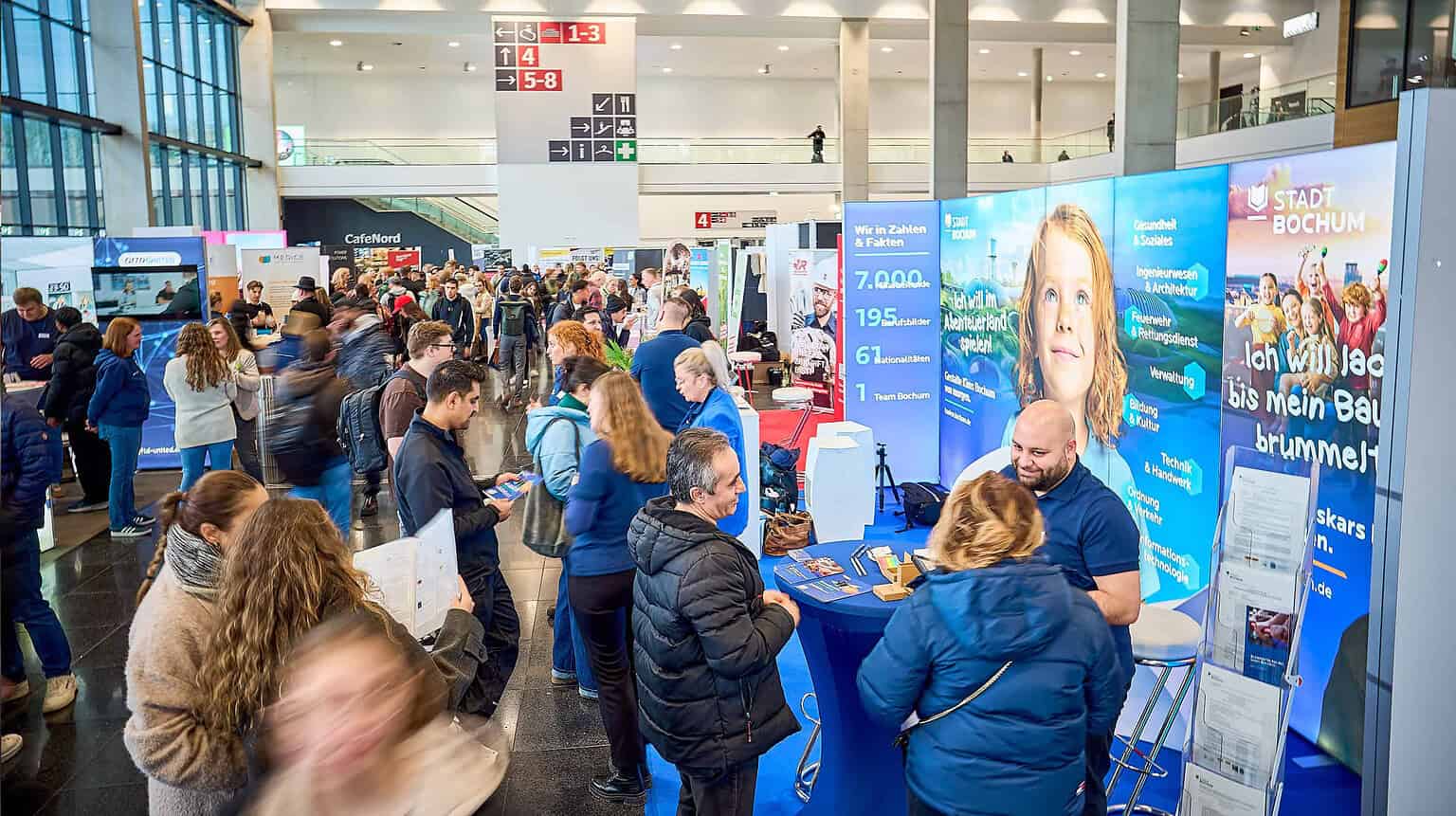 Messestand der Stadt Bochum auf einem Karrieretag